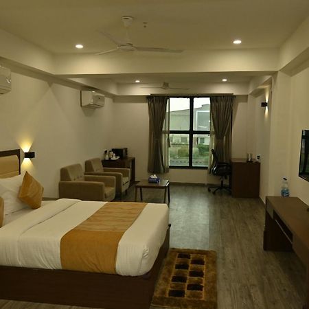 Hotel The Orange Zest Vithalpur Zewnętrze zdjęcie