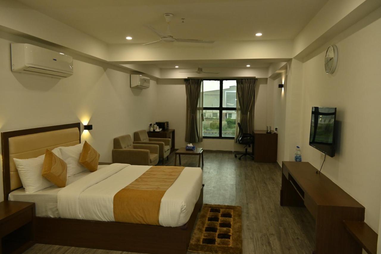 Hotel The Orange Zest Vithalpur Zewnętrze zdjęcie